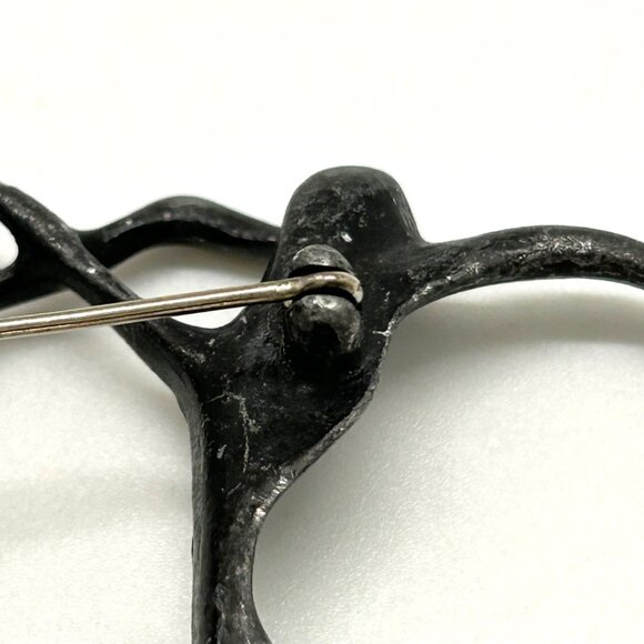 Modern Dancers Brooch darkened Silver-tone Metal Abstract Artistic Design Pin - Picture 7 of 11